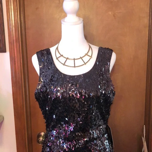 Sexy Express Silver Sequin Dress - Picture 11 of 16